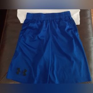 Under Armour youth medium shorts